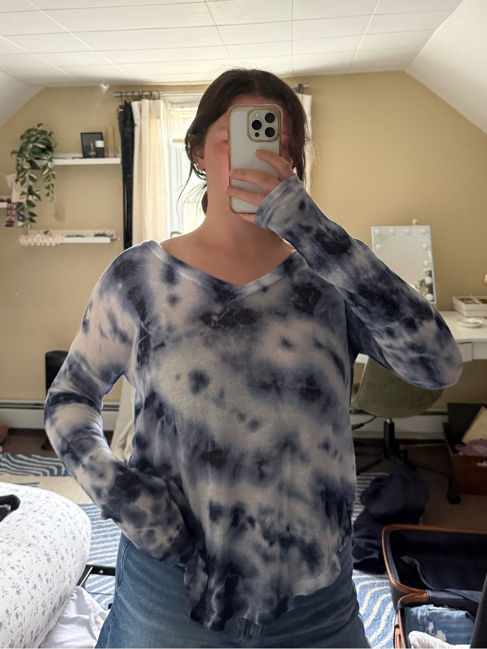 Tie-Dye V-Neck Long Sleeve Top